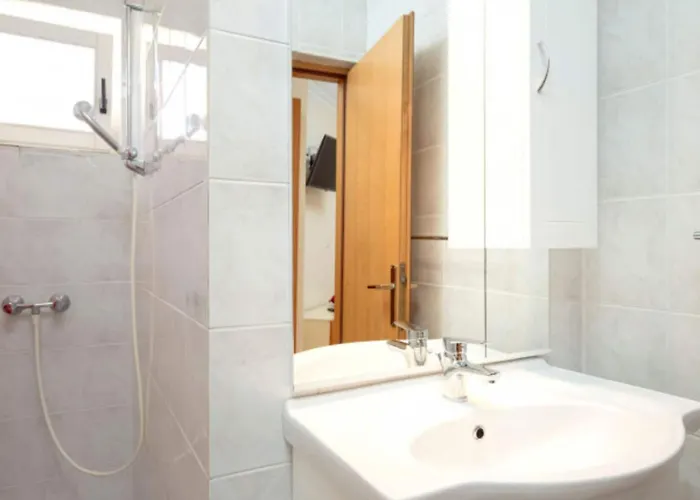 Appartamento Bo Ica - *